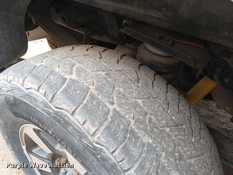 image for item EC1235 2012 Ford F250 Super Duty Crew Cab pickup truck