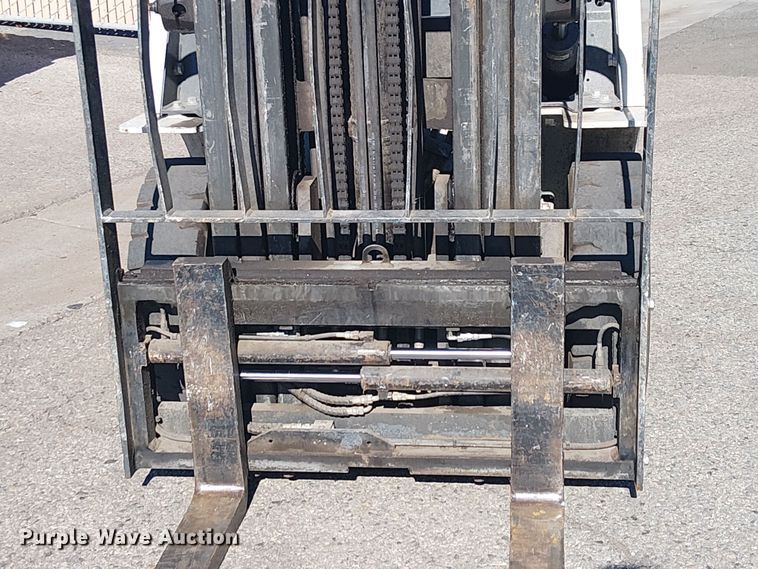 image for item EC1244 2017 UniCarriers PF50 forklift