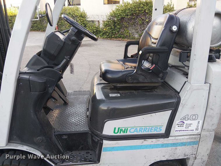 image for item EC1245 2017 UniCarriers CFS40 forklift