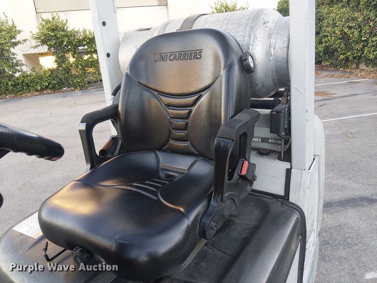 image for item EC1245 2017 UniCarriers CFS40 forklift