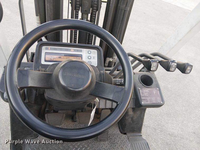 image for item EC1245 2017 UniCarriers CFS40 forklift