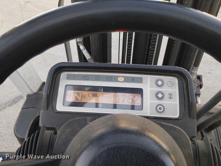 image for item EC1245 2017 UniCarriers CFS40 forklift