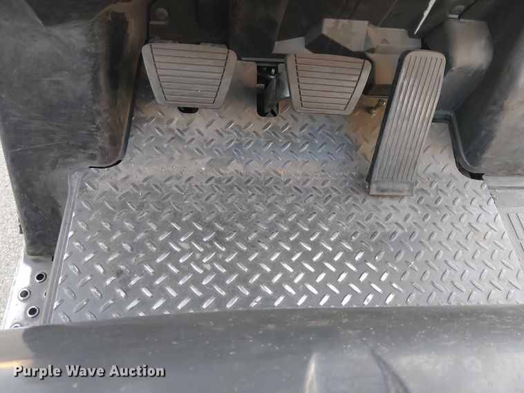 image for item EC1245 2017 UniCarriers CFS40 forklift