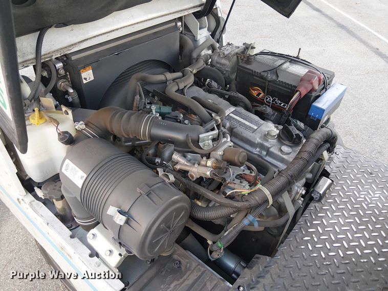 image for item EC1245 2017 UniCarriers CFS40 forklift