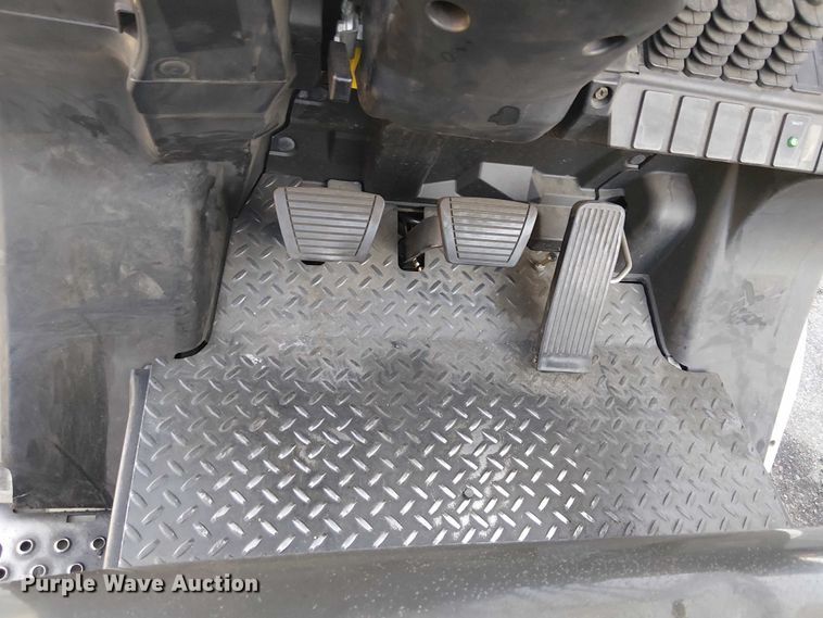 image for item EC1246 2017 UniCarriers PF50 forklift