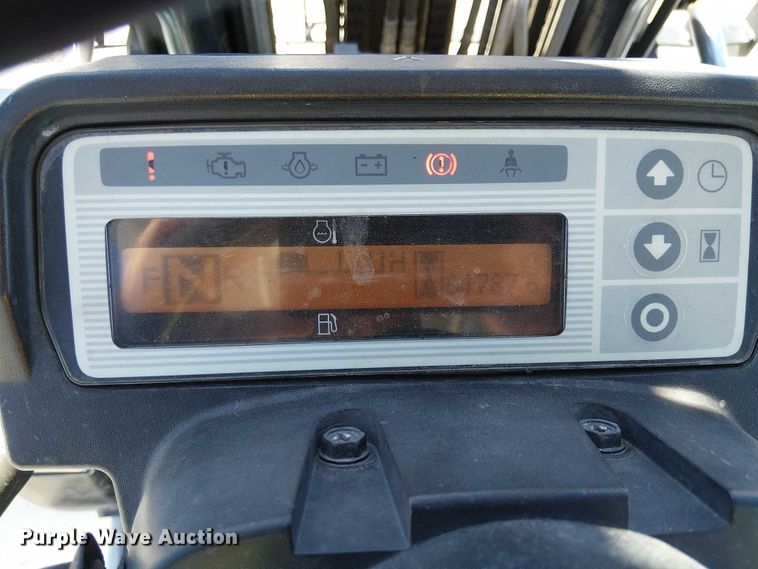 image for item EC1253 2016 UniCarriers PF80YLP forklift