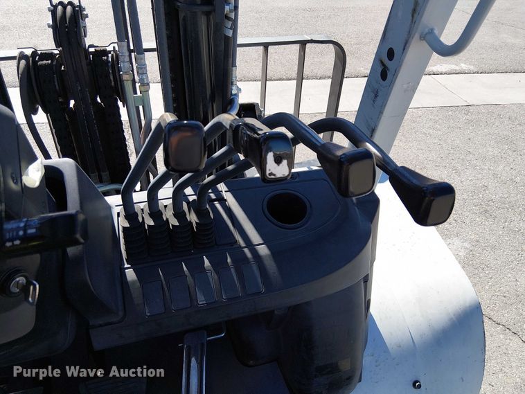 image for item EC1253 2016 UniCarriers PF80YLP forklift