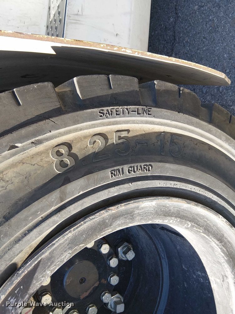 image for item EC1253 2016 UniCarriers PF80YLP forklift