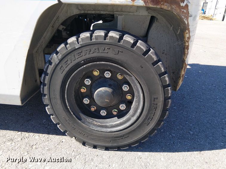 image for item EC1253 2016 UniCarriers PF80YLP forklift