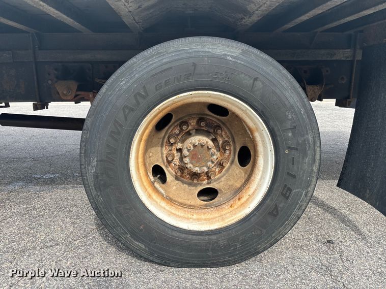 image for item EC3868 2008 GMC T6500 box truck