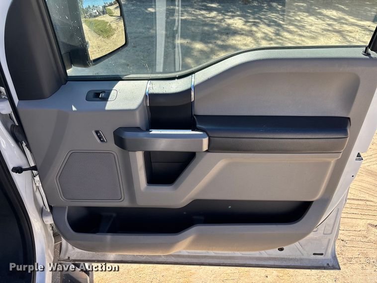 image for item EC3883 2017 Ford F150 SuperCrew pickup truck