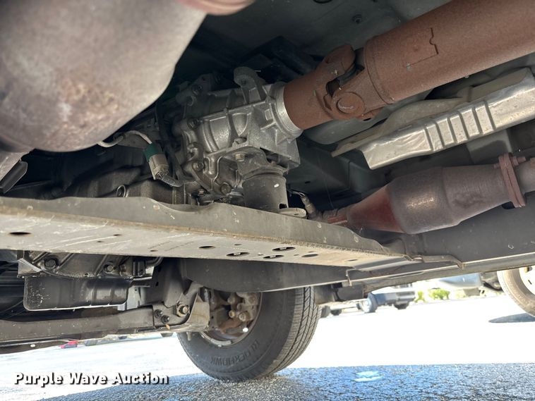 image for item EC3889 2012 Nissan NV2500HD van