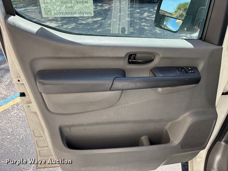 image for item EC3889 2012 Nissan NV2500HD van