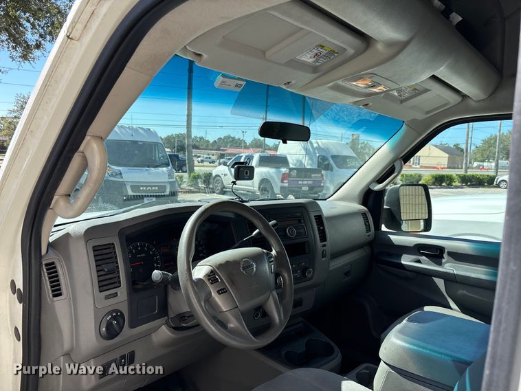 image for item EC3889 2012 Nissan NV2500HD van