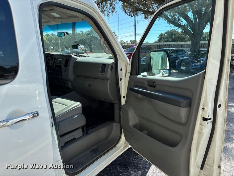 image for item EC3889 2012 Nissan NV2500HD van