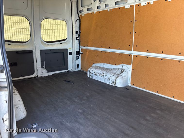 image for item EC3889 2012 Nissan NV2500HD van