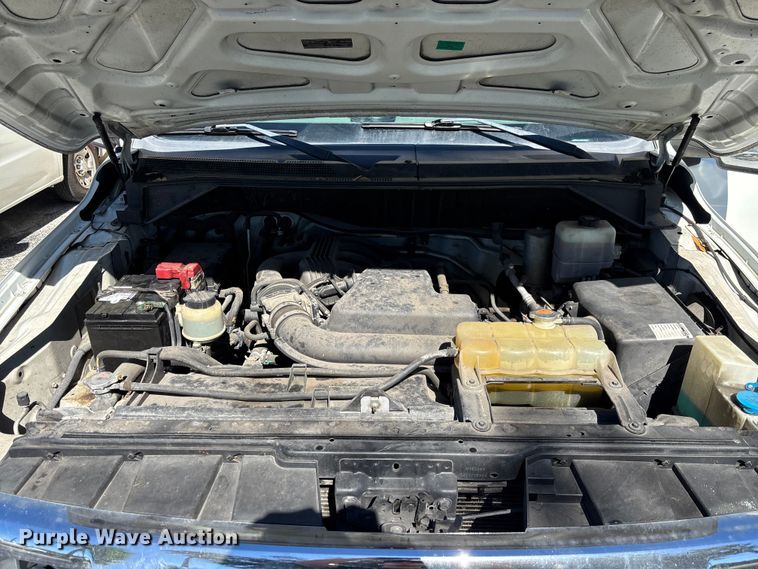 image for item EC3889 2012 Nissan NV2500HD van