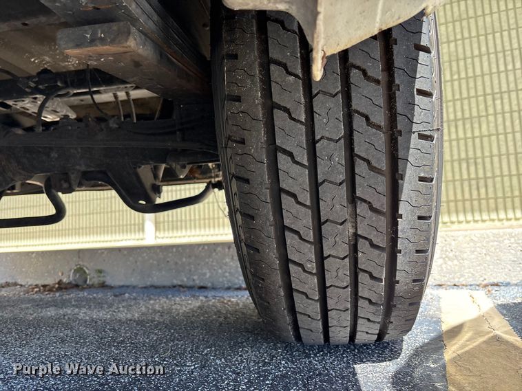 image for item EC3889 2012 Nissan NV2500HD van