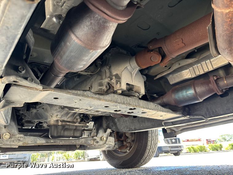 image for item EC3890 2019 Nissan NV2500HD van