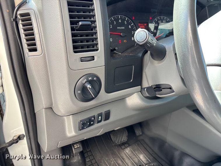 image for item EC3890 2019 Nissan NV2500HD van