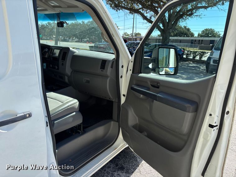 image for item EC3890 2019 Nissan NV2500HD van