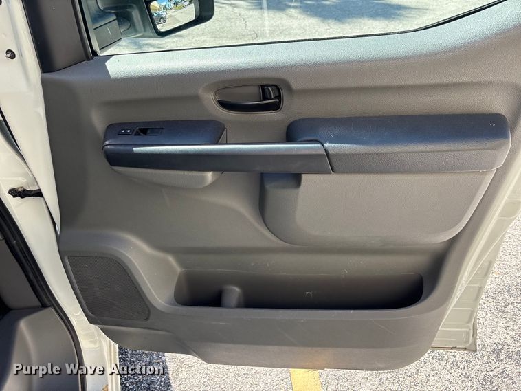 image for item EC3890 2019 Nissan NV2500HD van