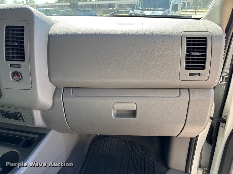 image for item EC3890 2019 Nissan NV2500HD van