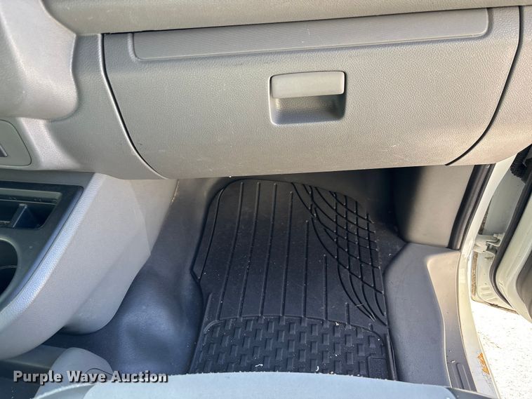 image for item EC3890 2019 Nissan NV2500HD van