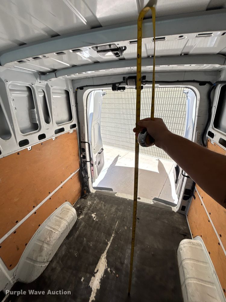 image for item EC3890 2019 Nissan NV2500HD van