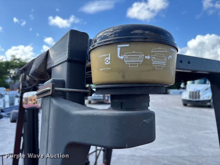 image for item EC3891 2008 Nissan JDP100Y forklift