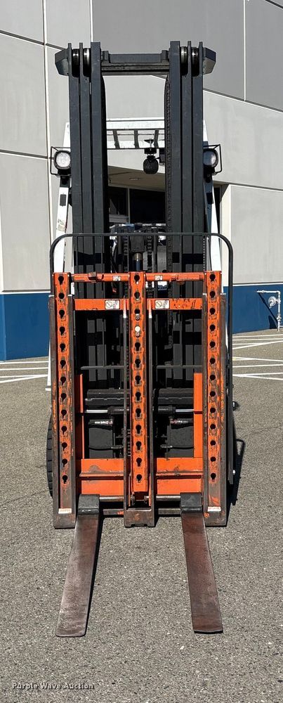 MONTACARGAS 2017 UNICARRIERS CFS40