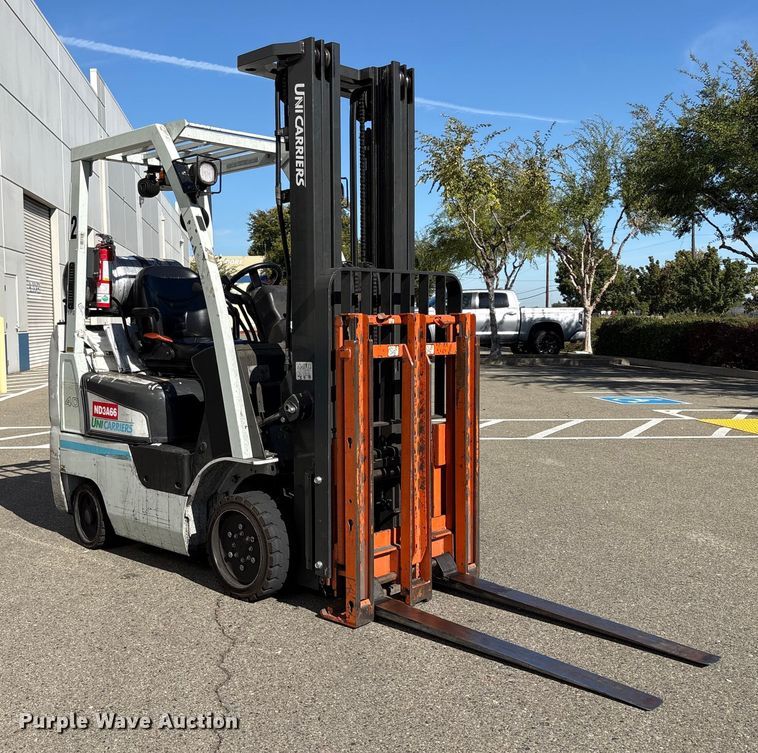 MONTACARGAS 2017 UNICARRIERS CFS40