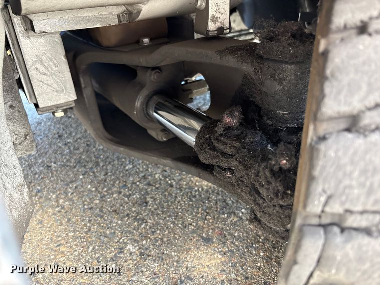 image for item EC8073 2017 UniCarriers CFS40 forklift