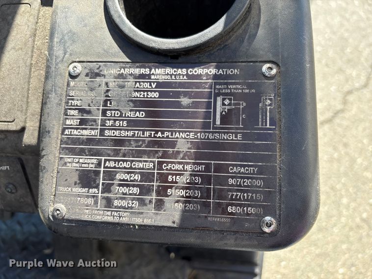 image for item EC8073 2017 UniCarriers CFS40 forklift