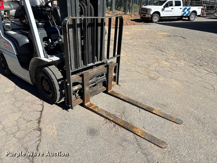 image for item EC8074 2017 UniCarriers PF50 forklift