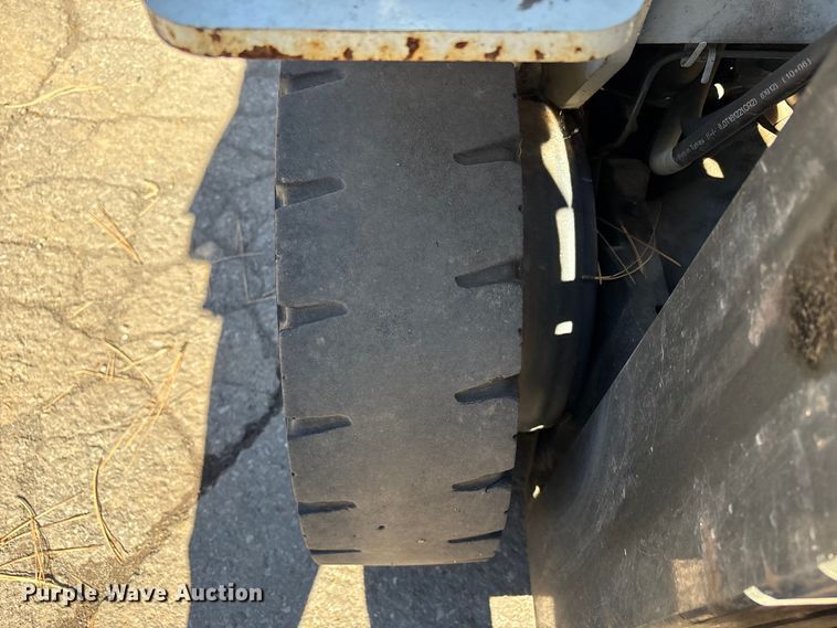 image for item EC8074 2017 UniCarriers PF50 forklift