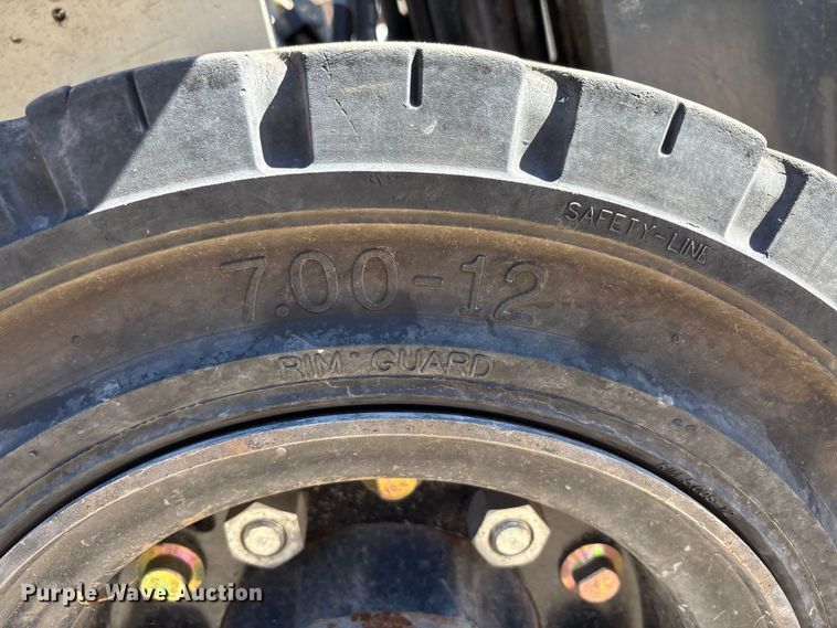 image for item EC8074 2017 UniCarriers PF50 forklift