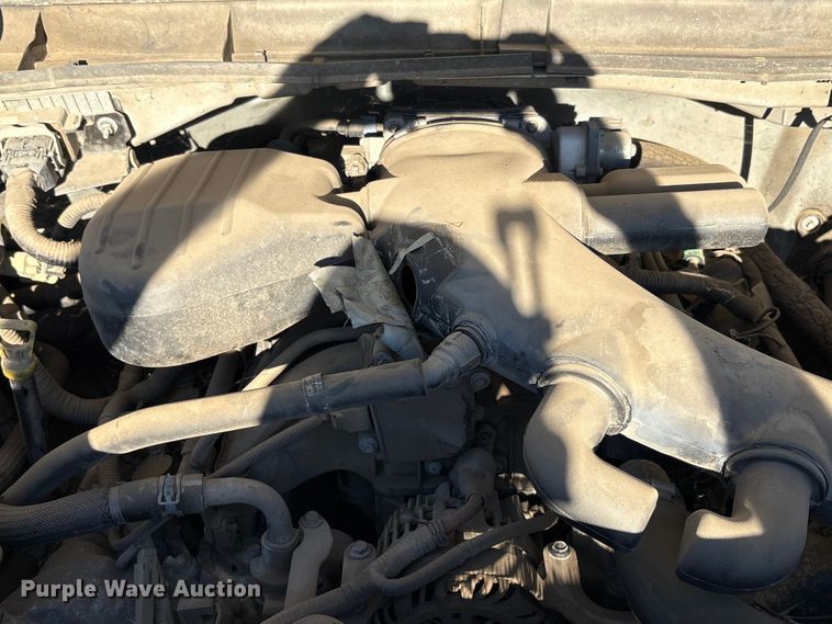 image for item EC8076 2015 Ford F450 truck cab and chassis