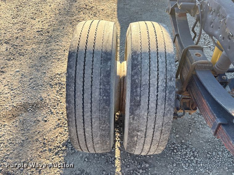 image for item EC8076 2015 Ford F450 truck cab and chassis