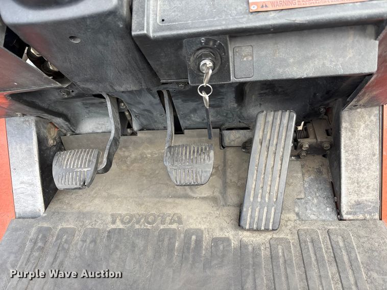 image for item EC8092 2006 Toyota 7FGU30 forklift