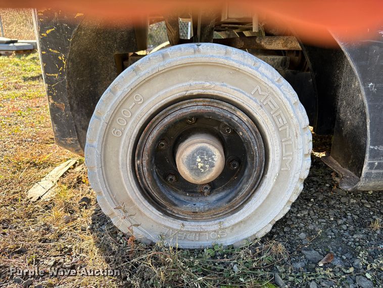 image for item EC8093 2007 Hyster H50FT forklift