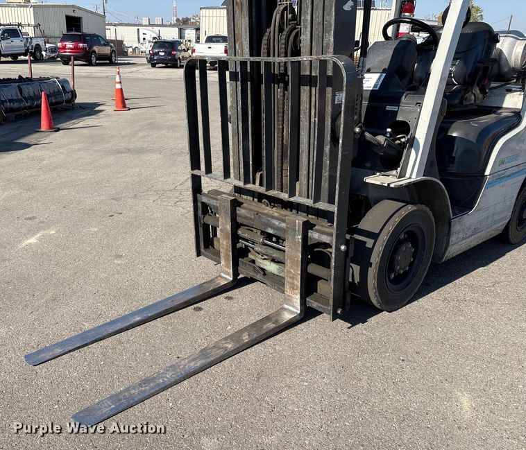 image for item EC8098 2017 UniCarriers PF50 forklift