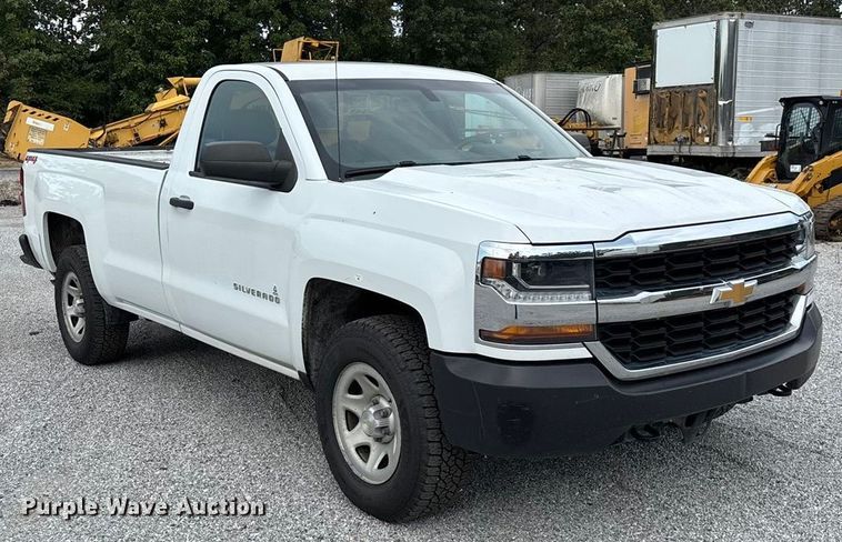 image for item ED2221 2018 Chevrolet Silverado 1500 pickup truck