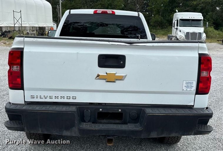 image for item ED2221 2018 Chevrolet Silverado 1500 pickup truck