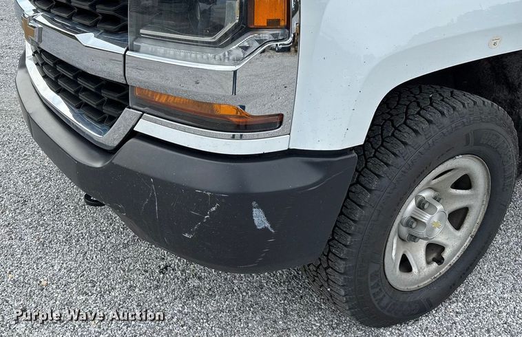 image for item ED2221 2018 Chevrolet Silverado 1500 pickup truck