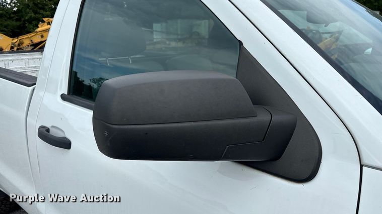 image for item ED2221 2018 Chevrolet Silverado 1500 pickup truck