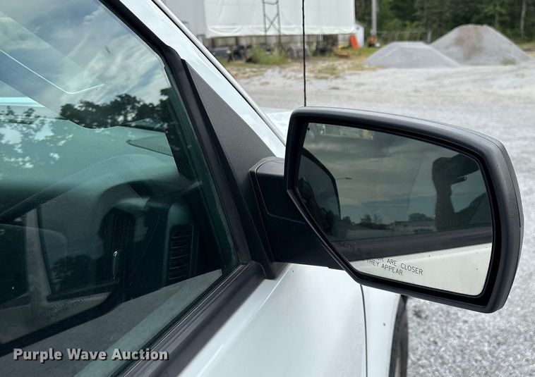 image for item ED2221 2018 Chevrolet Silverado 1500 pickup truck