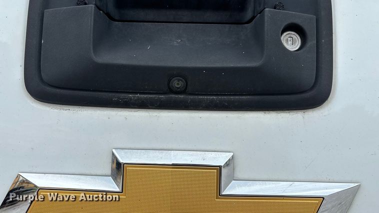 image for item ED2221 2018 Chevrolet Silverado 1500 pickup truck