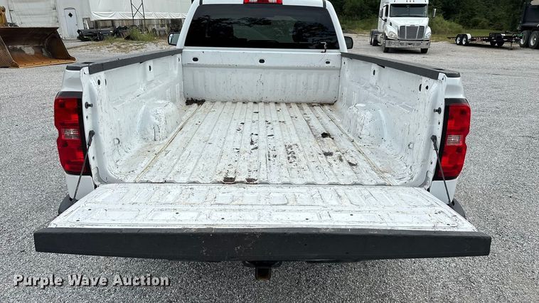 image for item ED2221 2018 Chevrolet Silverado 1500 pickup truck