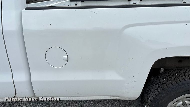 image for item ED2221 2018 Chevrolet Silverado 1500 pickup truck